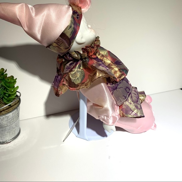 Porcelain doll - Picture 3 of 4